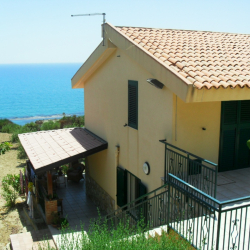 Casa Vacanze Villa Il Carrubo